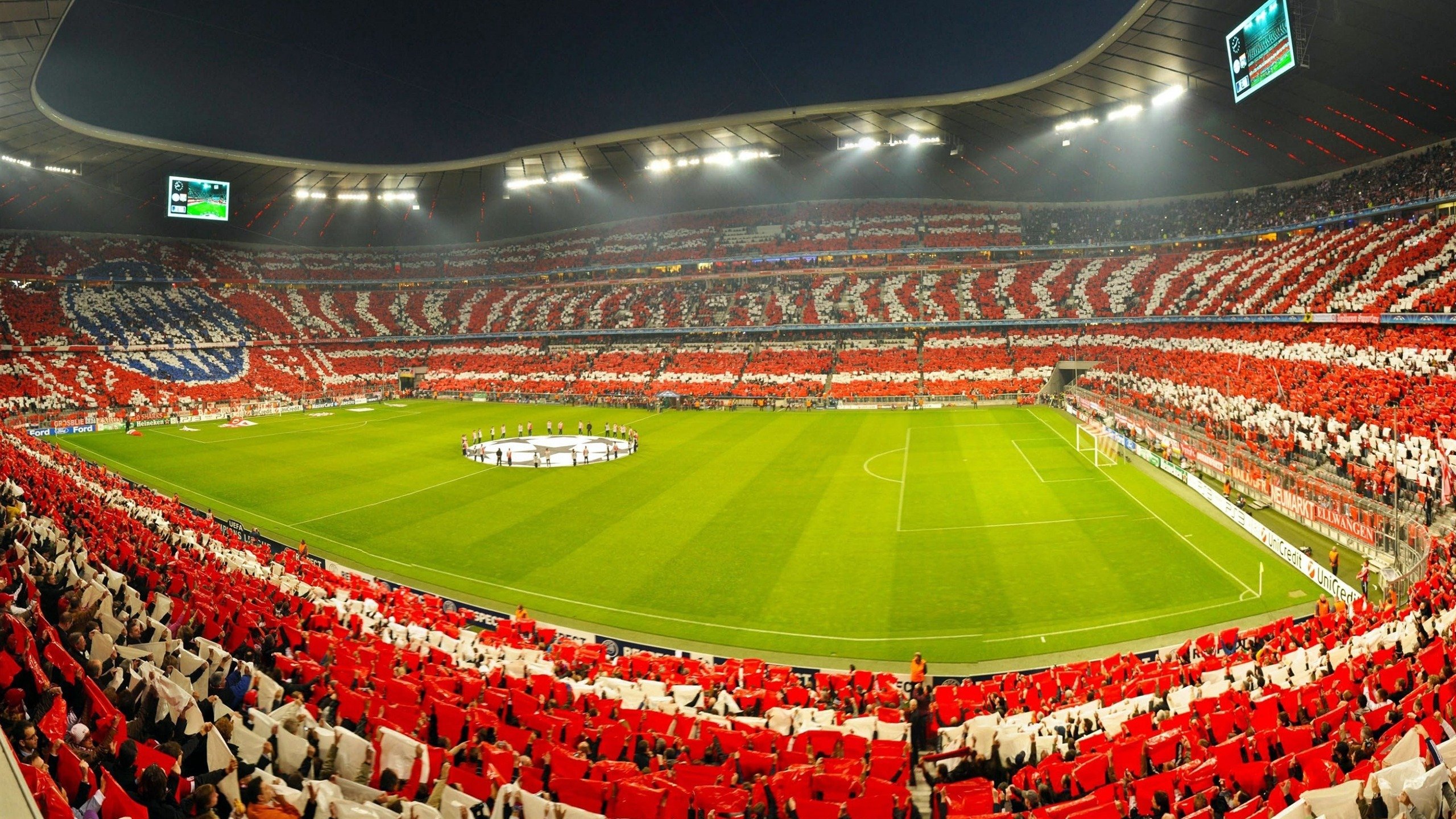 _球迷全场助威:场边欢呼声此起彼伏_,球场球迷喊的什么